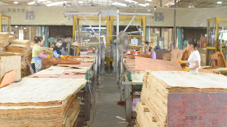 木业有限公司-生产商黑豹木业主营胶合板,单板,木地板,家具加工,销售
